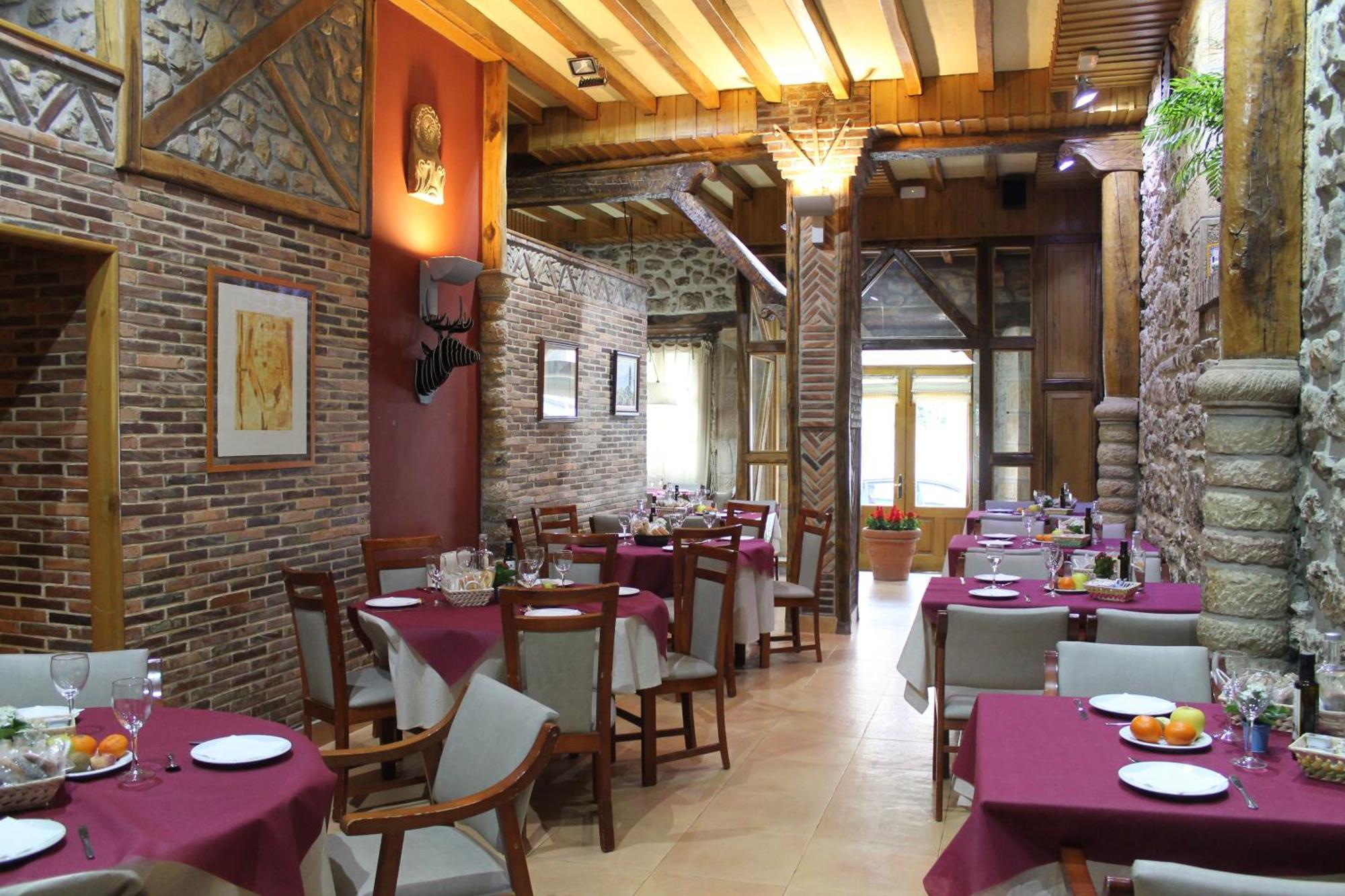 Hotel San Roque Reinosa Exteriér fotografie